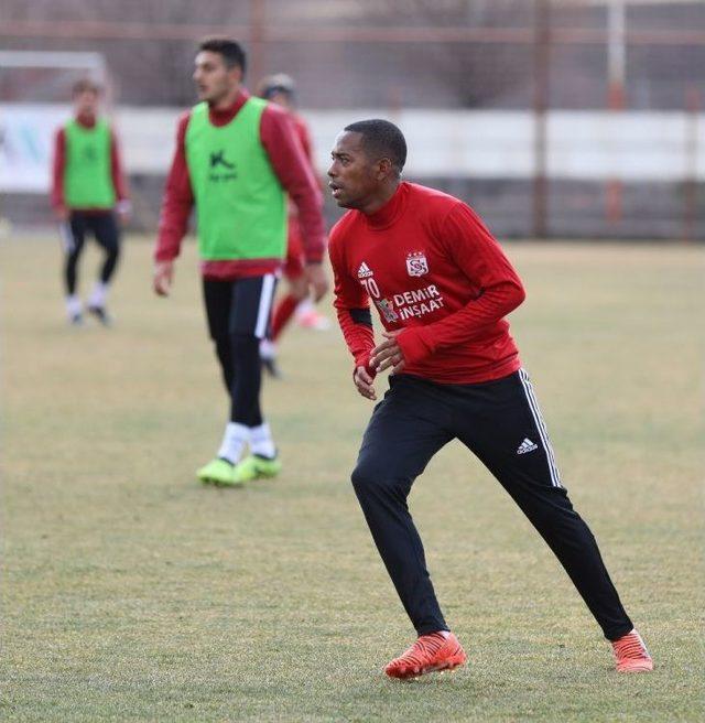Sivasspor, Antrenman Ma&ccedil;ında U-21 Takımını Farklı Yendi 2