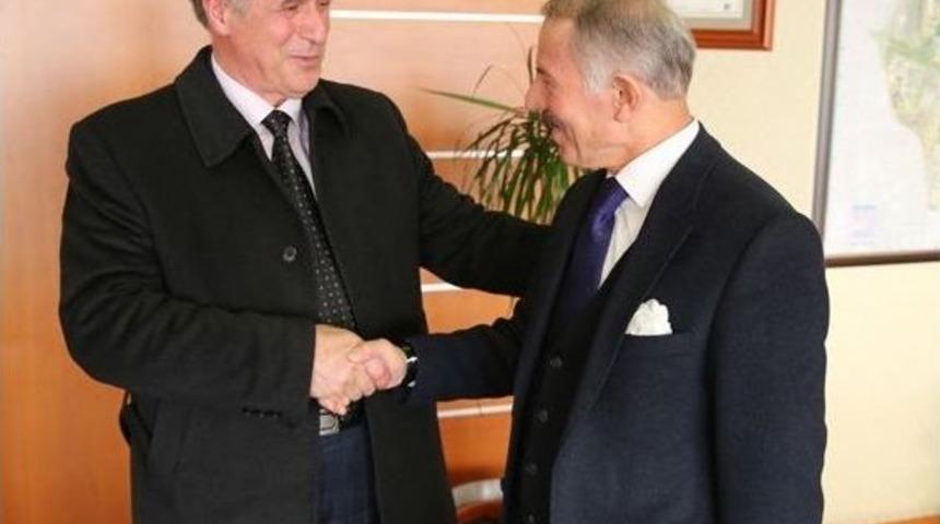 Kosova Malişeva Belediye Başkanı Begaj&rsquo;dan Başkan Aydıner&rsquo;e Ziyaret