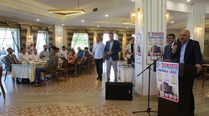 Vali Zorluoğlu: "van&rsquo;da Bir Karamsarlık Ortamı Oluşturulmaya &Ccedil;alışılıyor"