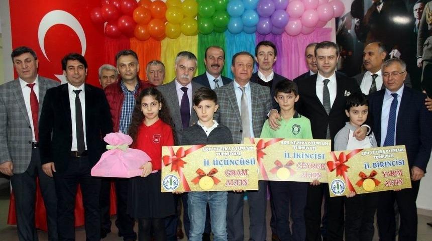 Samsun&rsquo;da Dereceye Giren &Ouml;ğrenciler &Ouml;d&uuml;llendirildi