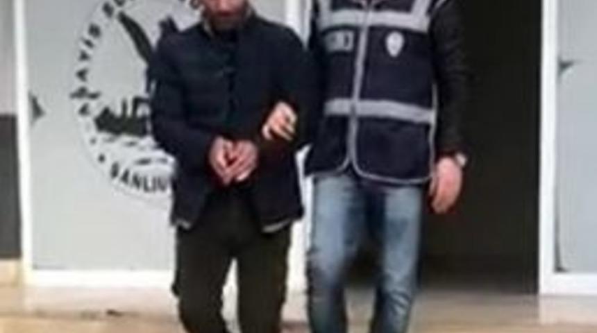 Otomobillerin Camlarını Kırıp Hırsızlık Yapan Zanlı Yakalandı