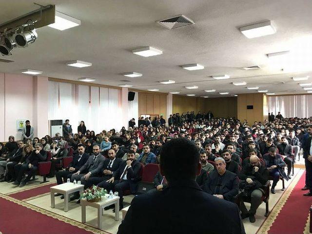 &Uuml;lk&uuml;c&uuml; Şehitler Anıldı 2