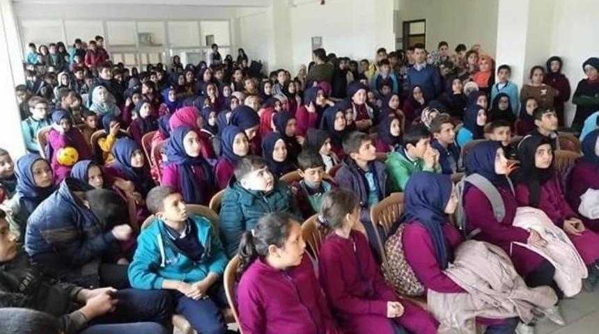 &Ouml;ğrenciler Afrin İ&ccedil;in Fetih Suresi Okudu