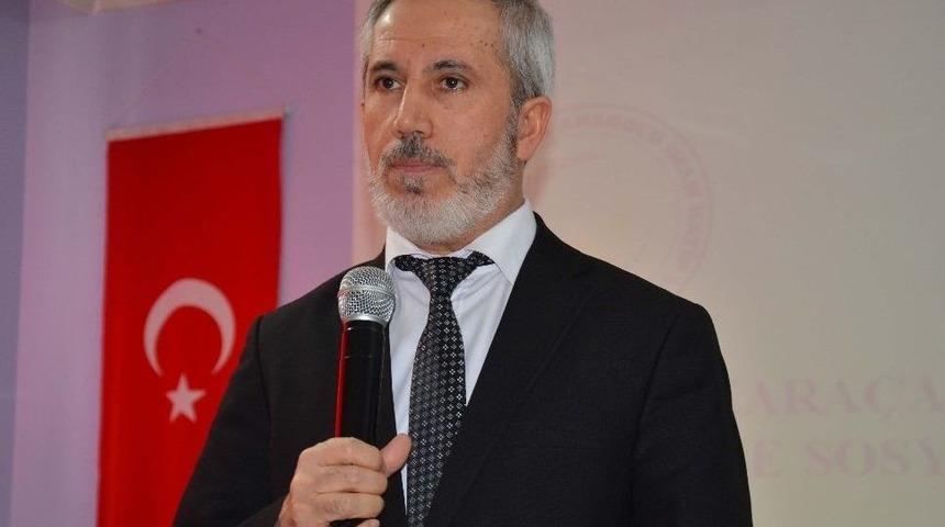 M&uuml;ft&uuml; Bozkurt&rsquo;tan &rsquo;kur&rsquo;an Ve S&uuml;nnet İlişkisi&rsquo; Konferansı