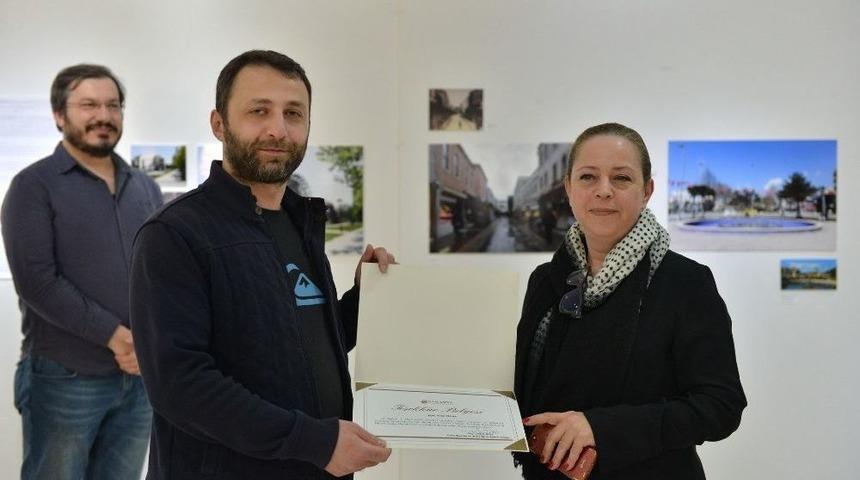 G&ouml;rsel İletişim Tasarımı Ana Sanat Dalı Sergisi Sa&uuml;&rsquo;de A&ccedil;ıldı