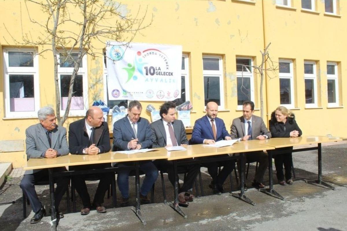 Ak&ccedil;apınar&rsquo;da &lsquo;yetenek 10&rsquo;la Gelecek&rsquo;