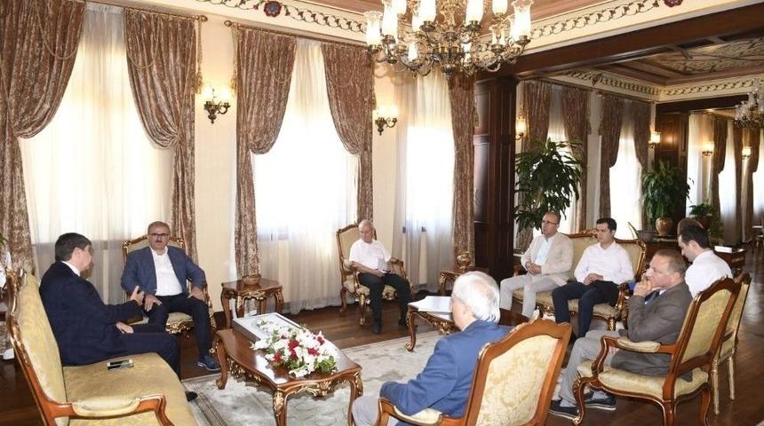 Tarihi Mekanlar Kentsel D&ouml;n&uuml;ş&uuml;mle Turizme Kazandırılacak