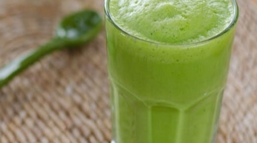 Üç Malzemeli Yeşil Smoothie