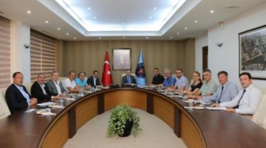 A&uuml;&rsquo;de Turizm Sekt&ouml;r&uuml; Toplantısı