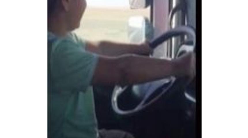 Aksaray’da Tır Kullanan 10 Yaşındaki Çocuk Sanal Polislere Yakalandı