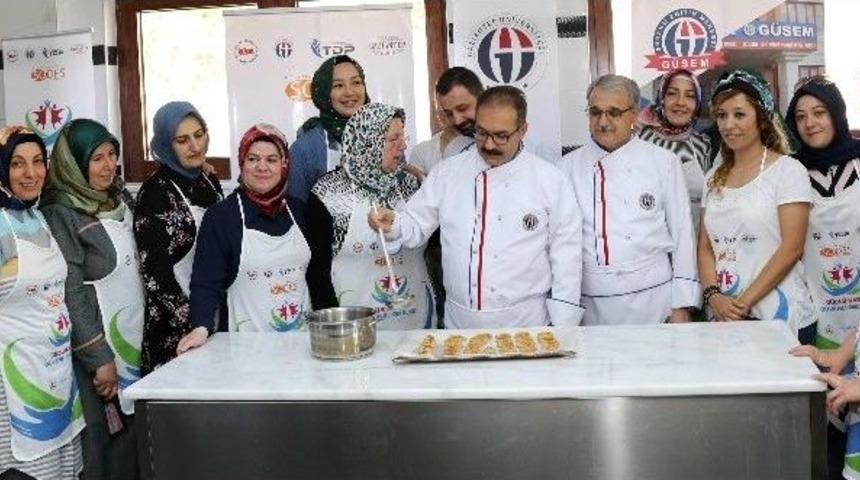 Rektör Gür, Temel Pastacılık Kursuna Katıldı.