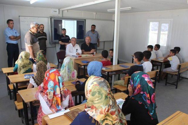 Başkan Fırat Başarılı Öğrencileri Ödüllendirdi