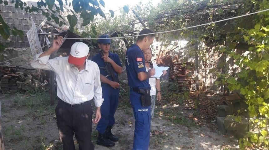 Kozan’da Eve Giren Hırsızlar Bakır Eşyaları Çaldı