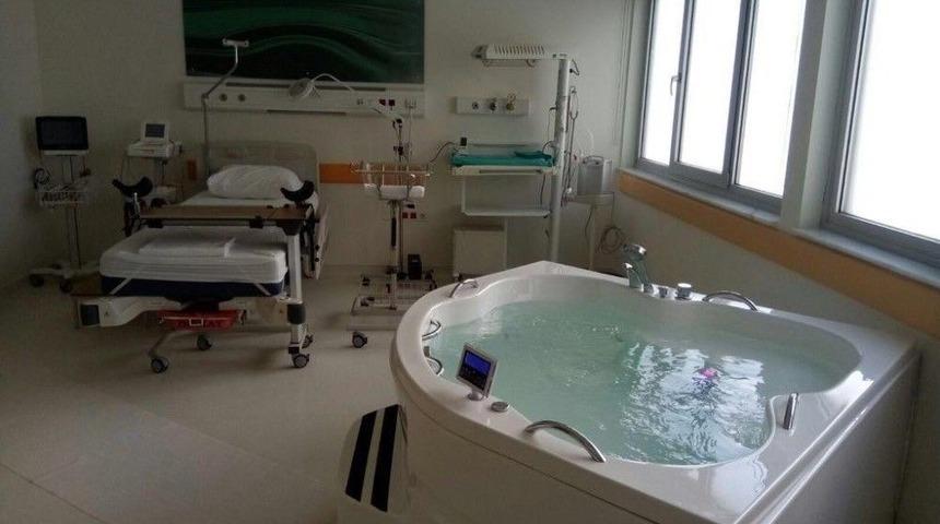 Akhisar Devlet Hastanesine Suda Doğum &Uuml;nitesi A&ccedil;ılıyor