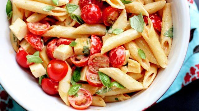 Makarna Aşıklarının Denemesi Gereken Birbirinden Lezzetli 12 Makarna Tarifi