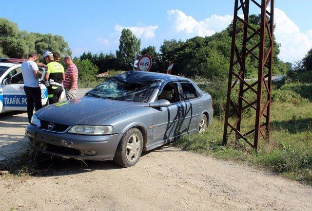 Otomobilin Çarptığı Bisikletli Genç Kız Ağır Yaralandı 1