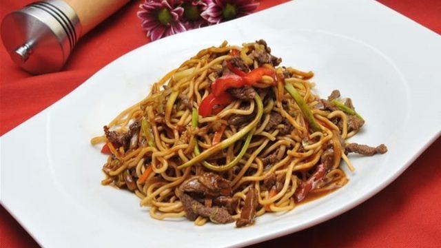 Bonfile Etli ve Biberli Makarna