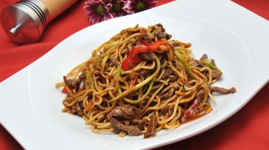 Bonfile Etli ve Biberli Makarna