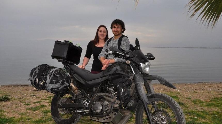 (&ouml;zel Haber) Her Şeylerini Satarak D&uuml;nya Turuna &Ccedil;ıktılar