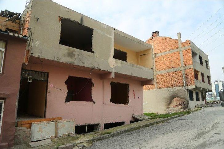 (özel) Bağcılar’da Asbest Testi Yapılmadan Bina Yıkımı Yapılmıyor G1