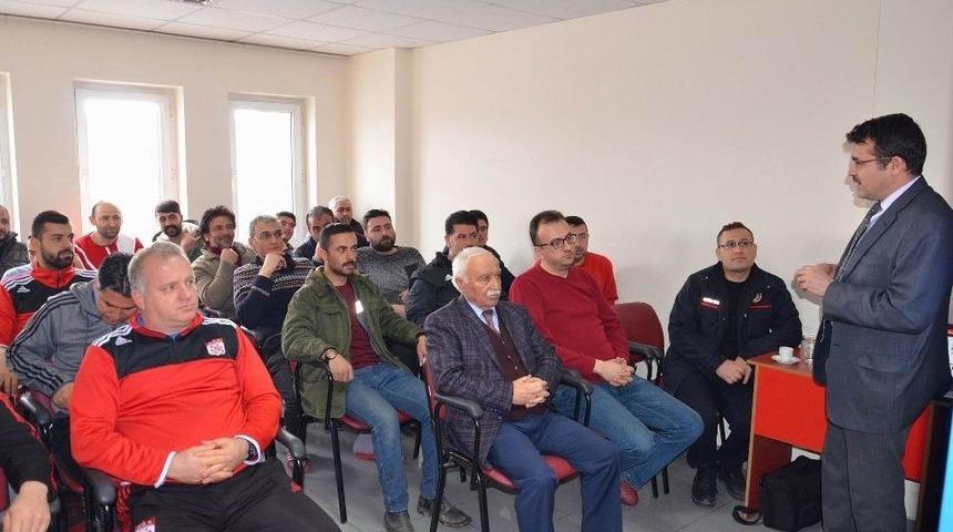 Sivasspor Kul&uuml;p &Ccedil;alışanlarına Yangın S&ouml;nd&uuml;rme Eğitimi Verildi
