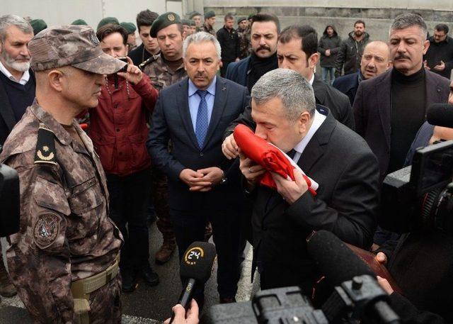 İstanbul’dan 48 Özel Harekat Polisi Afrin’e Dualarla Uğurlandı