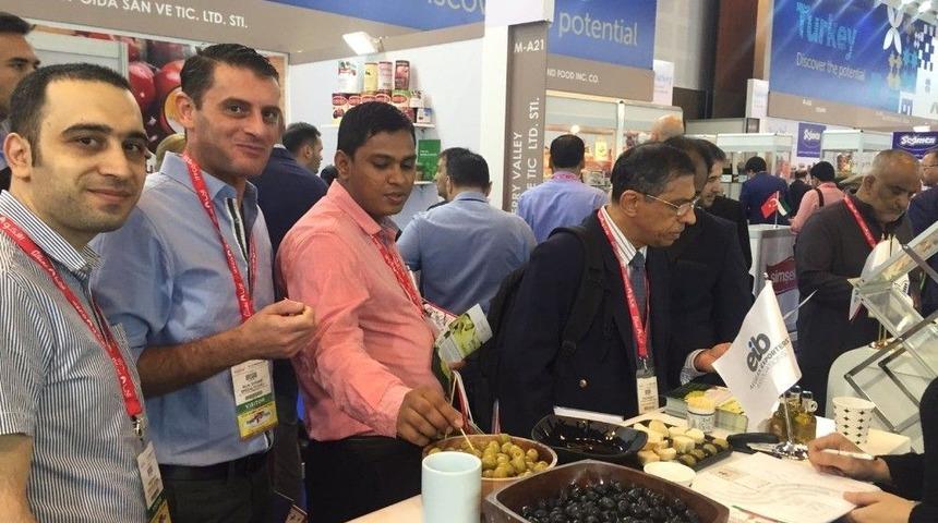 Ortadoğu Yemekleri T&uuml;rk Zeytinyağıyla Lezzetleniyor