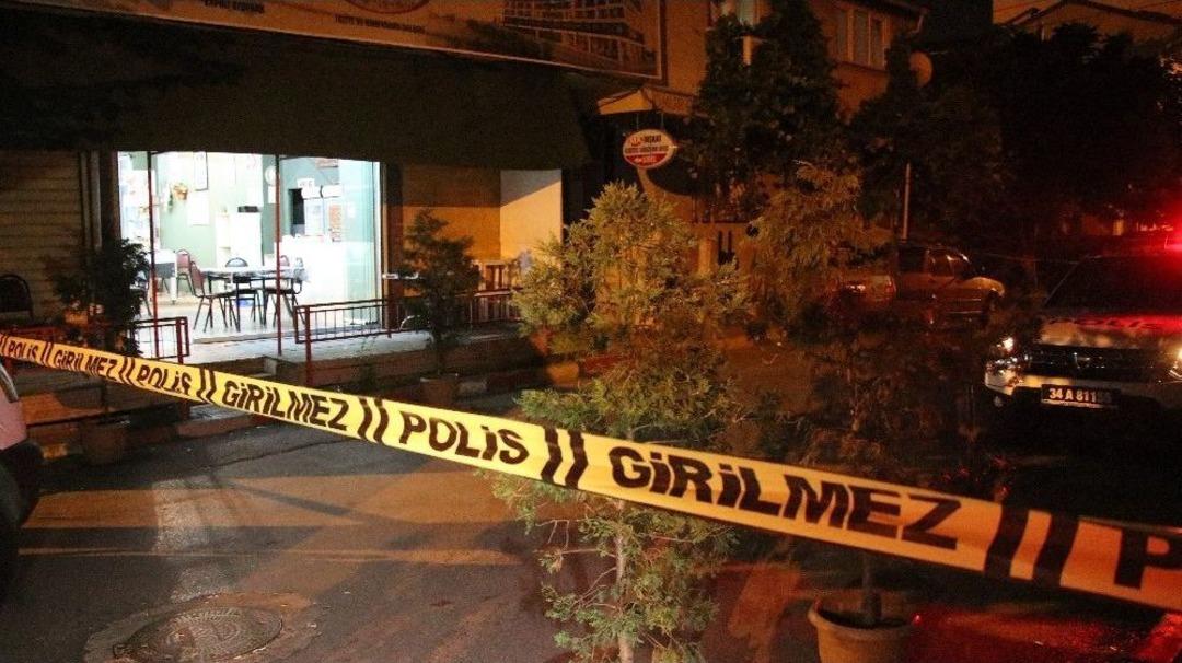 Gaziosmanpaşa&rsquo;da Bı&ccedil;aklı Kavga; 1 &Ouml;l&uuml;