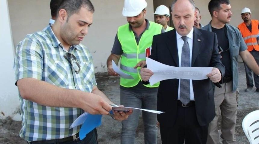 Vali Coşkun, Hizmet Binaları İnşaatlarını Denetledi