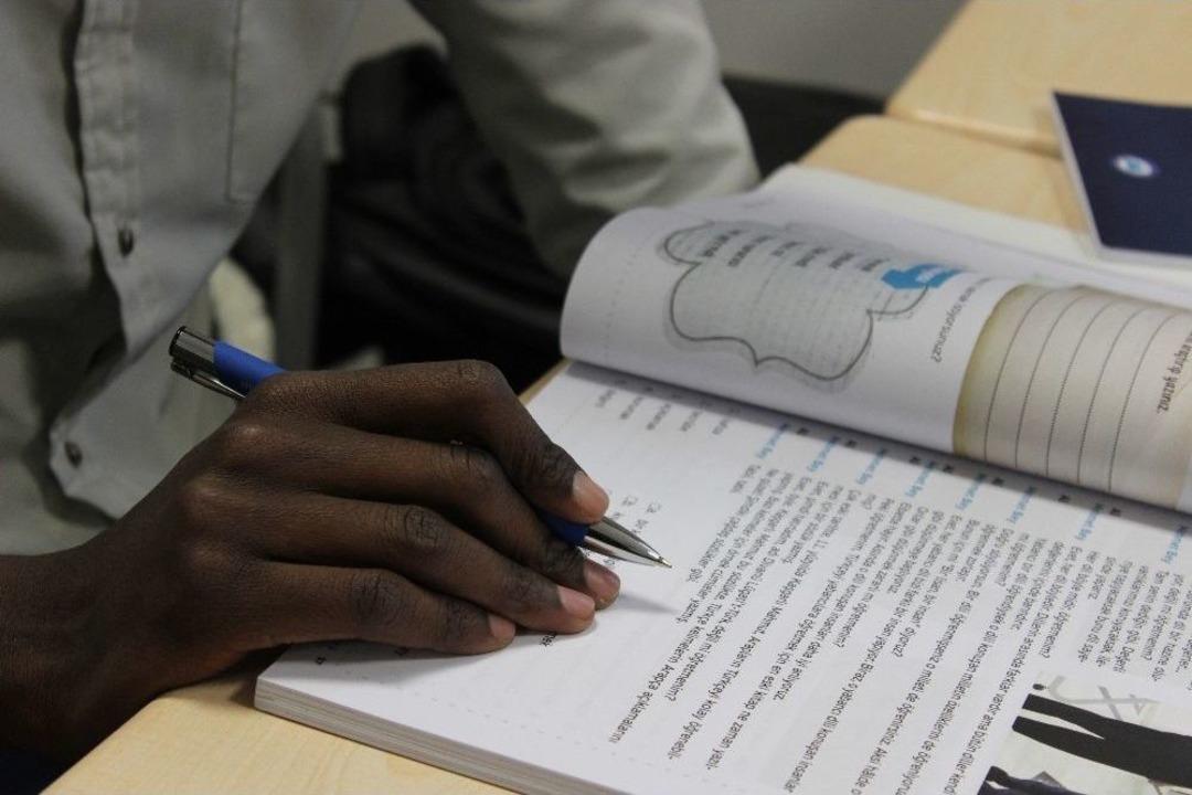 Birka&ccedil; Ayda T&uuml;rk&ccedil;e &Ouml;ğreniyorlar