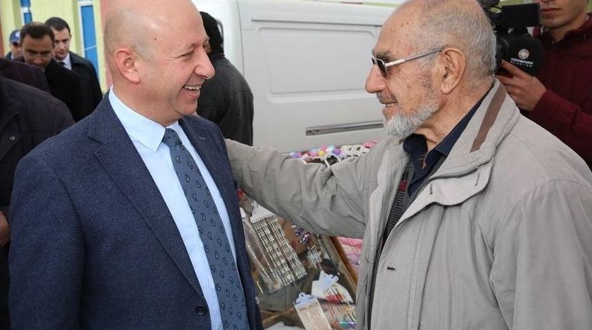 Başkan &Ccedil;olakbayrakdar, Yenişehir Mahallesi&rsquo;ne M&uuml;jde Verdi