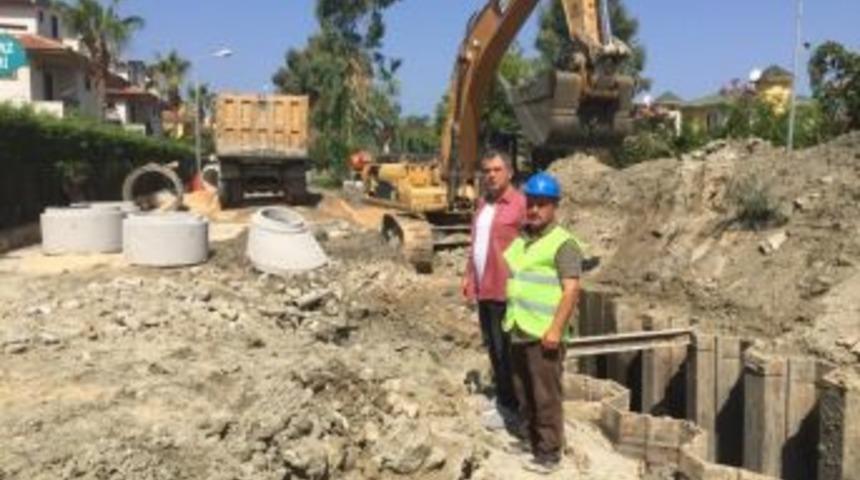 Davutlar&rsquo;da Kanalizasyon İnşaatı Devam Ediyor