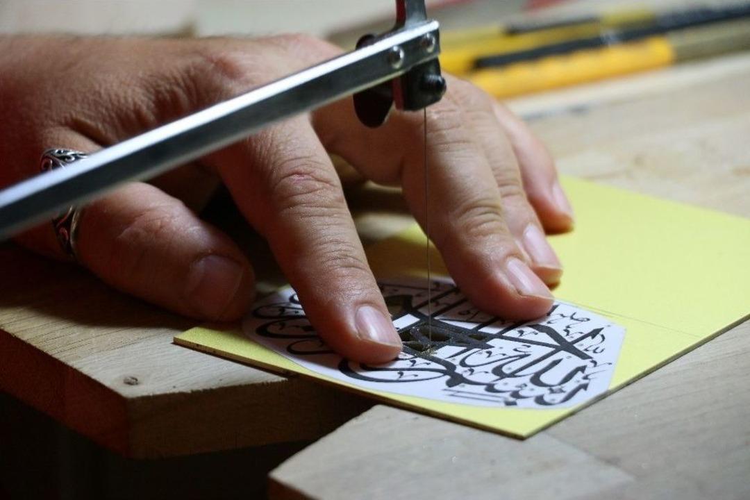 Hat Ve Naht Sanatını Birleştiren Adanalı Hezarfen, Sanatını D&uuml;nyaya Tanıtıyor