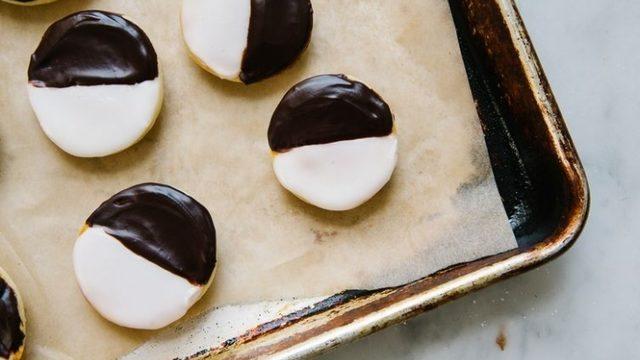 Siyah-Beyaz Mini Kurabiyeler