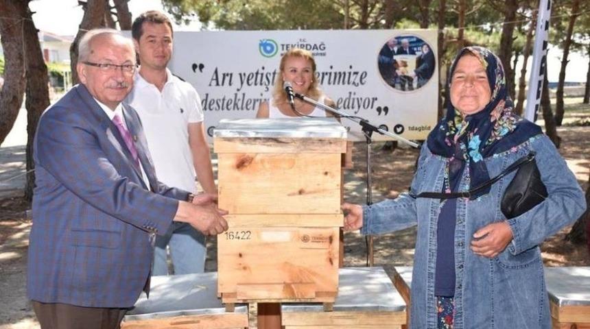 B&uuml;y&uuml;kşehirden Şark&ouml;y İl&ccedil;esinde Arıcılığa B&uuml;y&uuml;k Destek