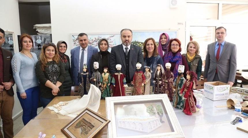 Bursa&rsquo;nın El Emeği Geleceğe Taşınıyor