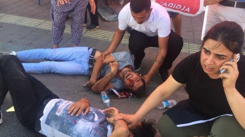 Kasksız Gen&ccedil;ler &Ouml;l&uuml;mden D&ouml;nd&uuml;, Esnaf Yardım İ&ccedil;in Seferber Oldu