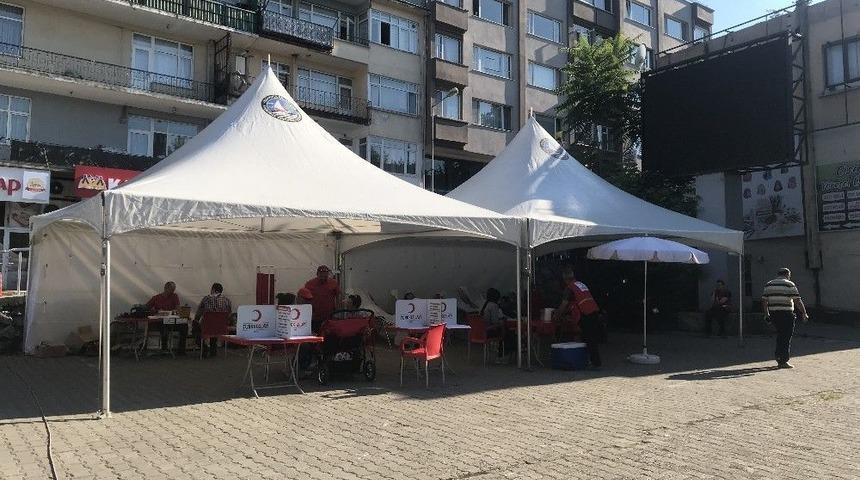 Ak&ccedil;akoca&rsquo;da Kan Bağışına Yoğun İlgi