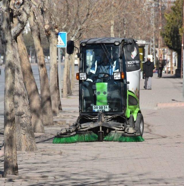 Kocasinan&rsquo;da Bahar Temizliği Devam Ediyor 1