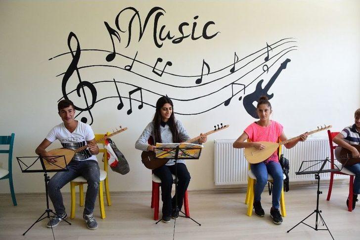 İpekyolu Belediyesinin Yaz Kurslarına Yoğun İlgi G1