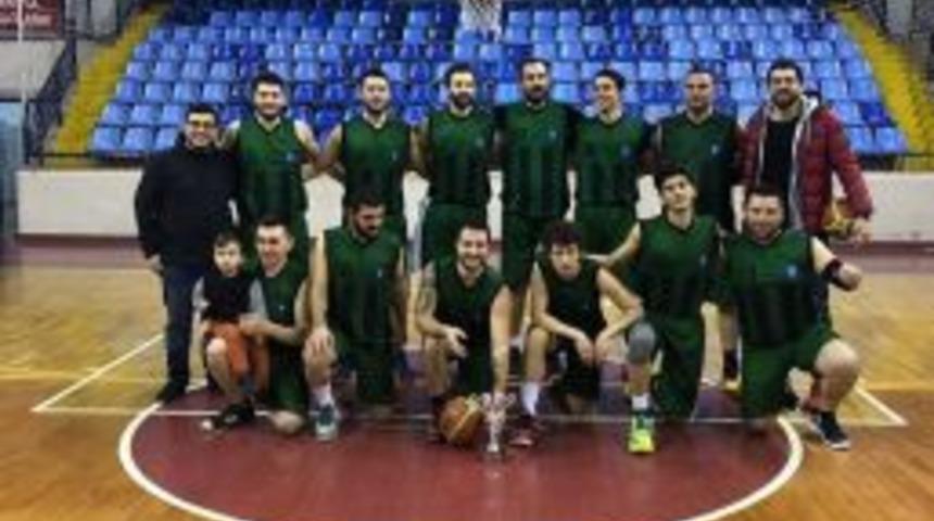 K&uuml;tahya Belediyespor Basketbol Takımı Şampiyon