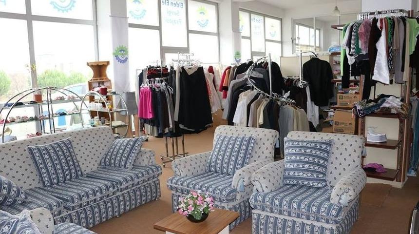 Elden Ele Sevgi Yardım Mağazası İlgi G&ouml;r&uuml;yor