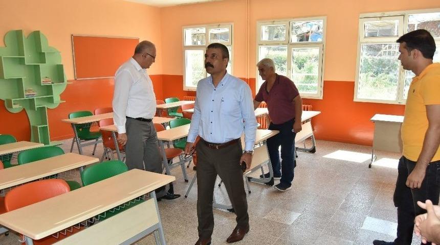 Salihli Belediyesi Okulu G&uuml;zelleştirdi