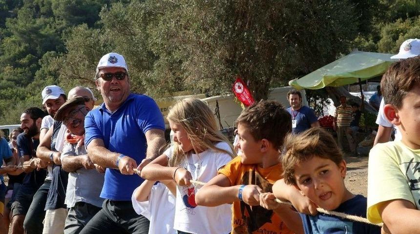 Bu Festivalde Telefon, Tablet Gibi Dijital &Uuml;r&uuml;nler Yasak