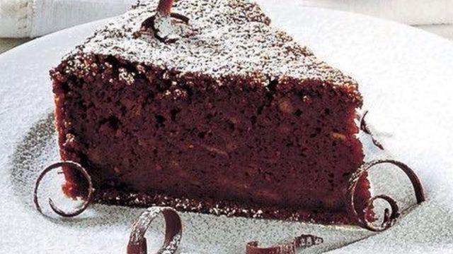 Bayat Ekmekli Çikolatalı Tatlı