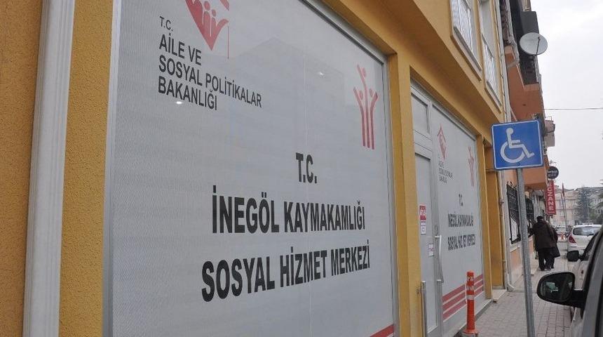 Sosyal Hizmetler M&uuml;d&uuml;rl&uuml;ğ&uuml; Mağdur &Ccedil;ocukların Yanında