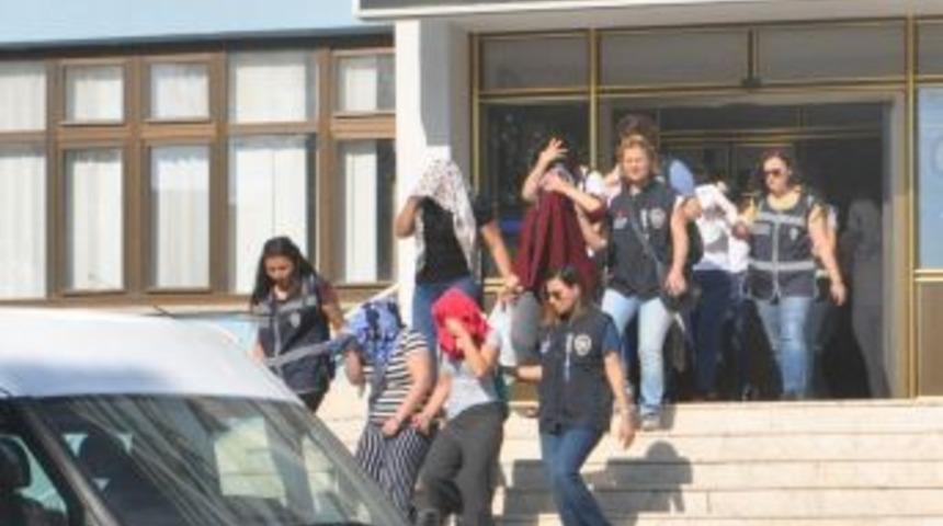 (d&uuml;zeltme) Eskort Operasyonunda 8 Şahıs Tutuklandı