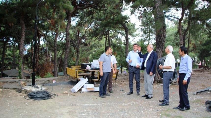 Mimar Sinan Parkı&rsquo;na Aydınlatma Ve Peyzaj &Ccedil;alışması