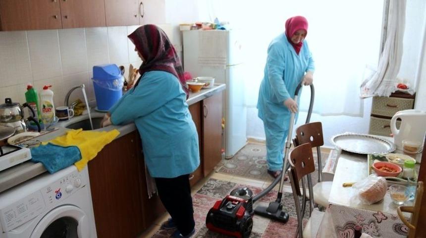 Biga Belediyesi&rsquo;nden Ev Temizliği Hizmeti