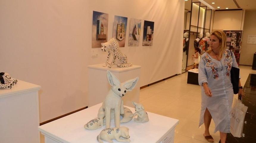 Genç Sanatçıların Eserleri Bu Sergide